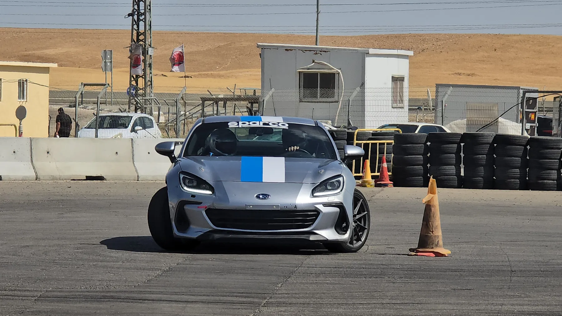 סובארו BRZ של iDrift על מסלול המרוצים ערד